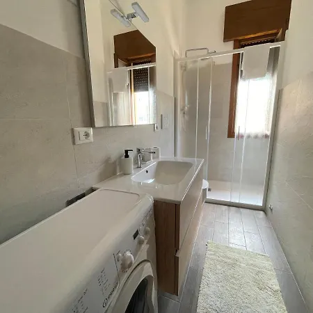 Seafront Lovely Penthouse Flat With Pool Lido di Jesolo