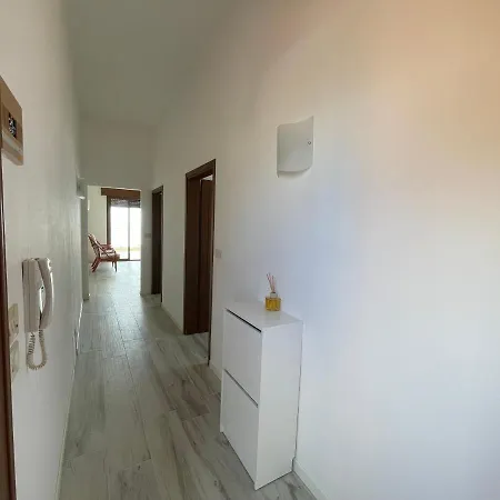 Seafront Lovely Penthouse Flat With Pool